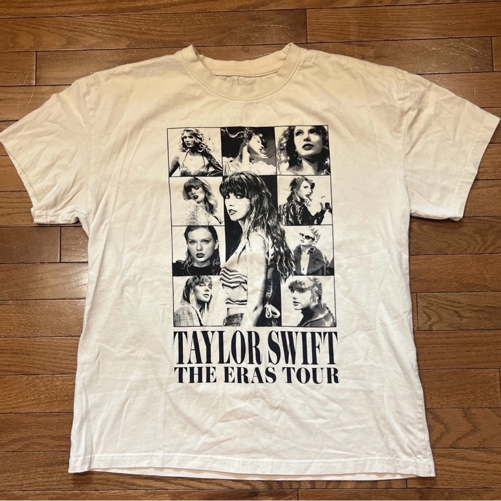 RARE Taylor Swift Eras Tour Beige T-Shirt Venue Exclusive Authentic MerchYouth S